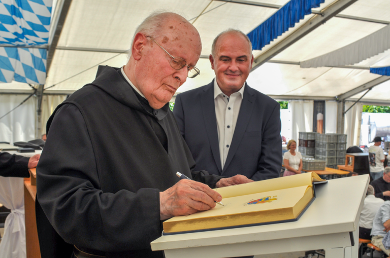 Ehrenbürger Altabt gold. Buch Ehrenbürger Altabt gold. Buch