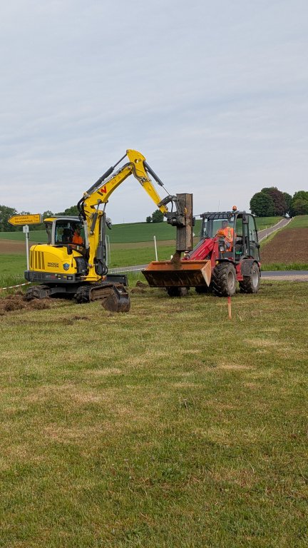 Pflanzaktion STS - Gemeinde - Lader - von Martin Koch Pflanzaktion STS - Gemeinde - Lader - von Martin Koch